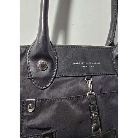 Marc Jacobs Womens Tote Bag Black Nylon Leather Pockets ID Tag Zip - Picture 3 of 12